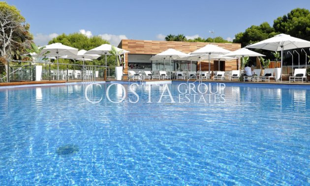 Odsprzedaż - Willa -
Orihuela - Las Colinas Golf