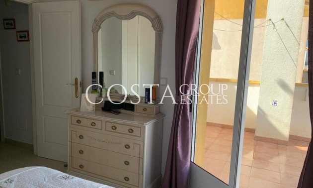 Revente - Villa -
Urbanización El Raso