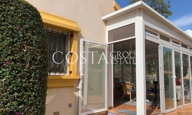 Revente - Villa -
Urbanización El Raso
