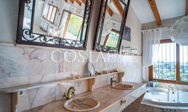 Resale - Villa -
Benissa - Benissa Centro