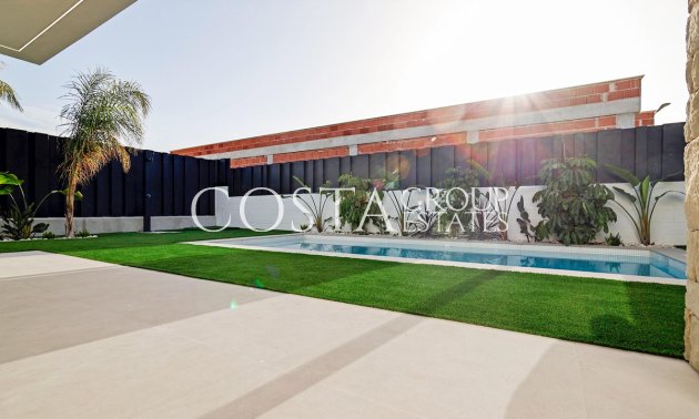 Herverkoop - Villa -
Molina De Segura - Molina de Segura Centro
