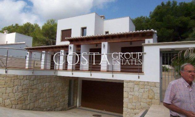 Odsprzedaż - Willa -
Teulada - Moraira