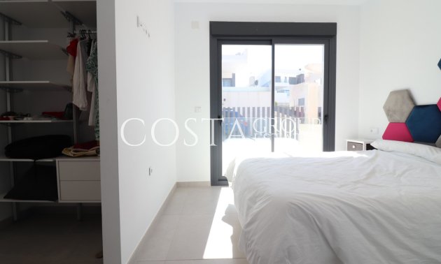 Resale - Villa -
Rojales - Pueblo Lucero