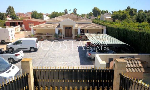 Wiederverkauf - Villa -
Almoradí - Heredades