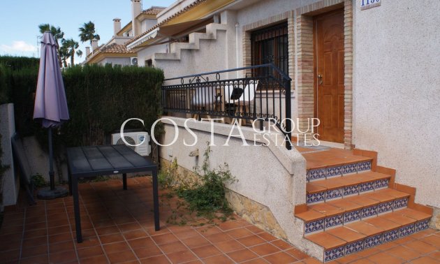 Wiederverkauf - Villa -
Orihuela - Orihuela Costa