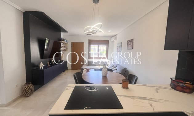 Wiederverkauf - Villa -
Orihuela - Orihuela Costa