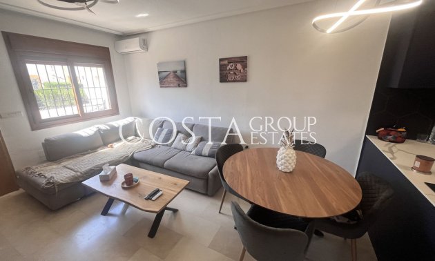 Wiederverkauf - Villa -
Orihuela - Orihuela Costa