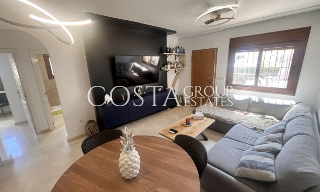 Wiederverkauf - Villa -
Orihuela - Orihuela Costa