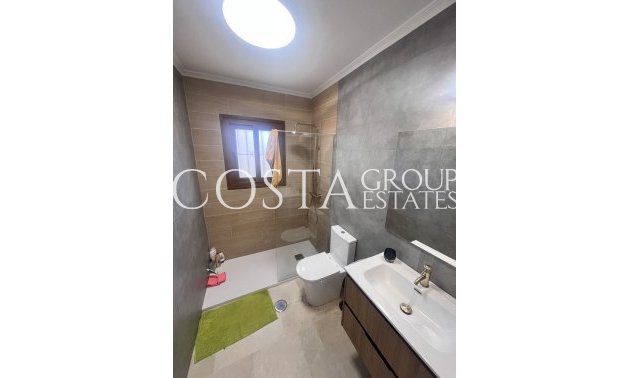 Wiederverkauf - Villa -
Orihuela - Orihuela Costa