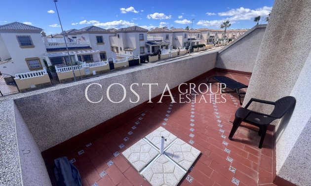 Wiederverkauf - Villa -
Orihuela - Orihuela Costa