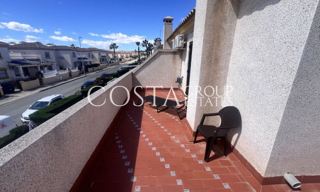 Wiederverkauf - Villa -
Orihuela - Orihuela Costa