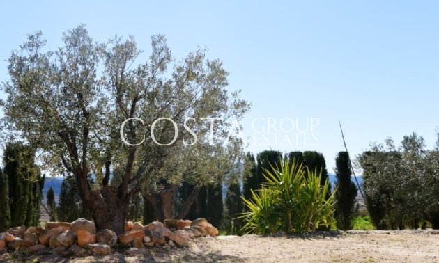 Wiederverkauf - Villa -
Pinoso - Pinoso Centro