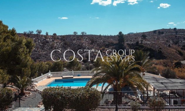 Herverkoop - Villa -
Lorca - Lorca Centro