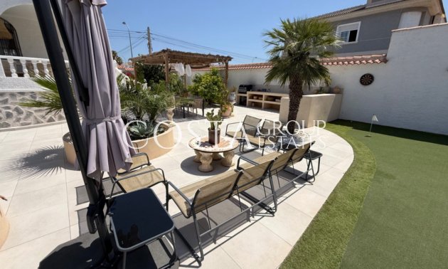 Odsprzedaż - Willa -
Torrevieja - Torrevieja Centro