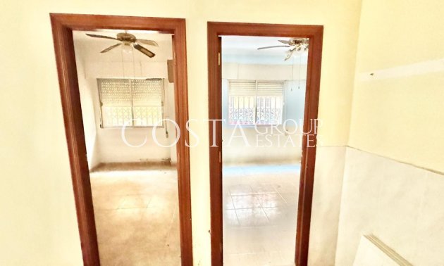 Odsprzedaż - Apartments -
Torrevieja - Torrevieja Centro