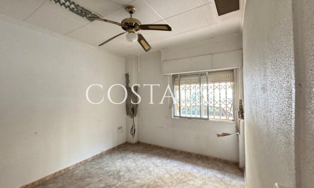Odsprzedaż - Apartments -
Torrevieja - Torrevieja Centro