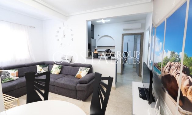 Odsprzedaż - Apartments -
Torrevieja - Torrevieja Centro