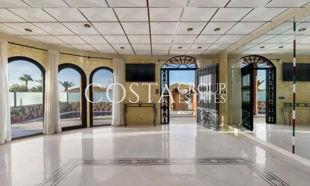 Resale - Villa -
Orihuela - La Zenia