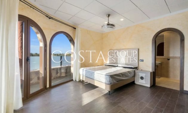 Resale - Villa -
Orihuela - La Zenia