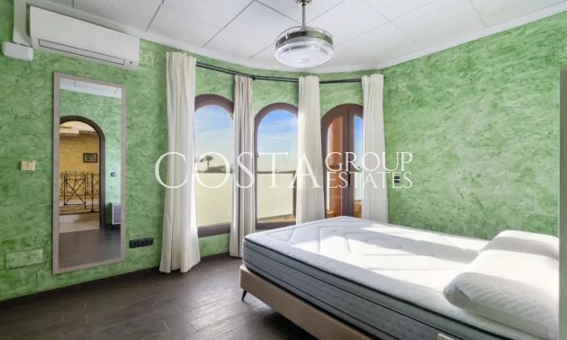 Resale - Villa -
Orihuela - La Zenia