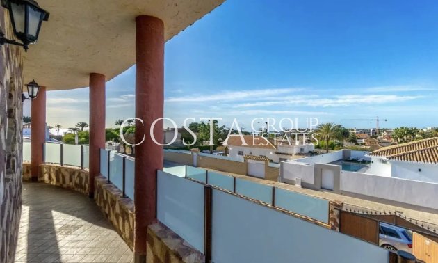 Resale - Villa -
Orihuela - La Zenia