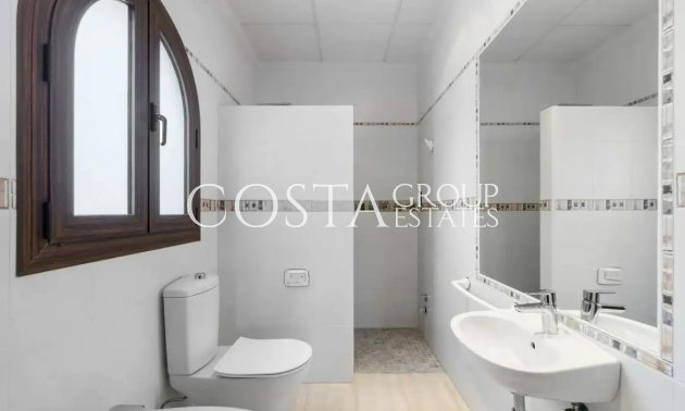 Resale - Villa -
Orihuela - La Zenia