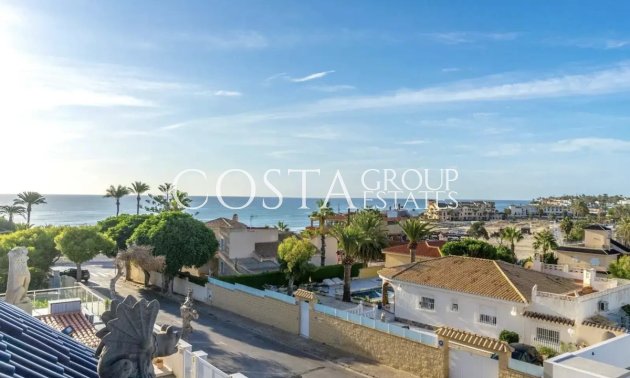 Resale - Villa -
Orihuela - La Zenia