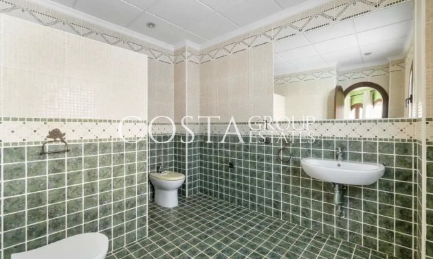 Resale - Villa -
Orihuela - La Zenia