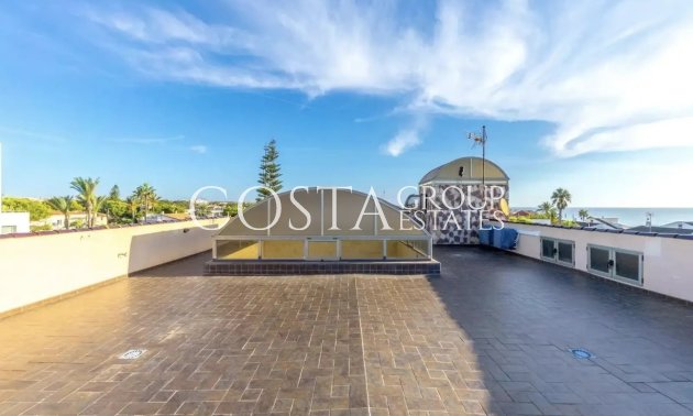 Resale - Villa -
Orihuela - La Zenia
