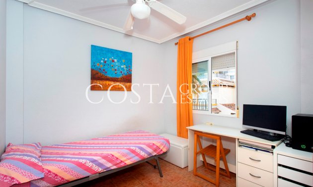 Resale - House -
Orihuela - Orihuela Costa