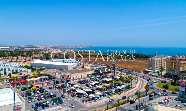 Resale - House -
Orihuela - Orihuela Costa