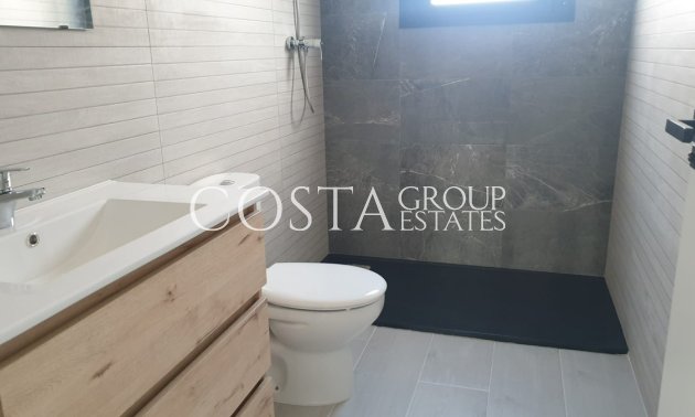 Resale - Villa -
Pinoso - Pinoso Centro