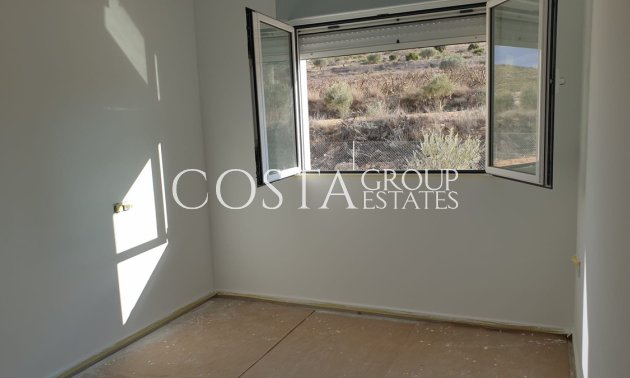 Resale - Villa -
Pinoso - Pinoso Centro