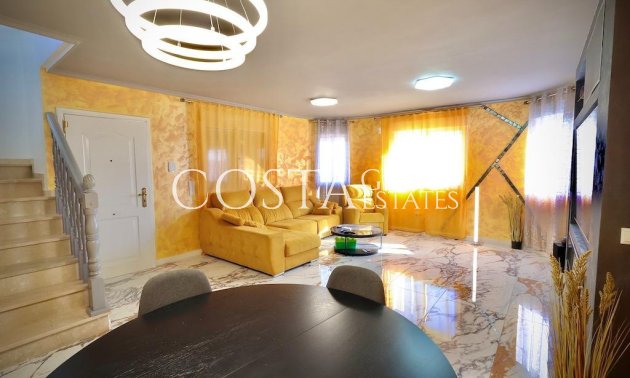 Resale - Villa -
San Miguel de Salinas - San Miguel de Salinas Centro