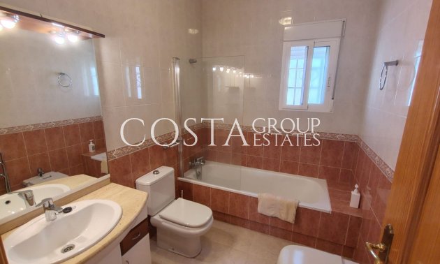 Revente - Villa -
Bigastro