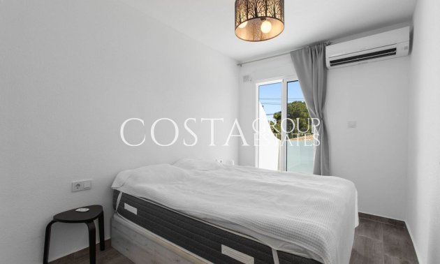 Resale - Villa -
Torrevieja - Lago Jardin