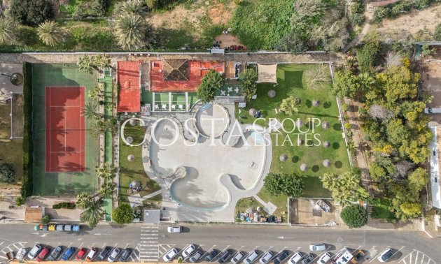 Resale - Villa -
Torrevieja - Lago Jardin