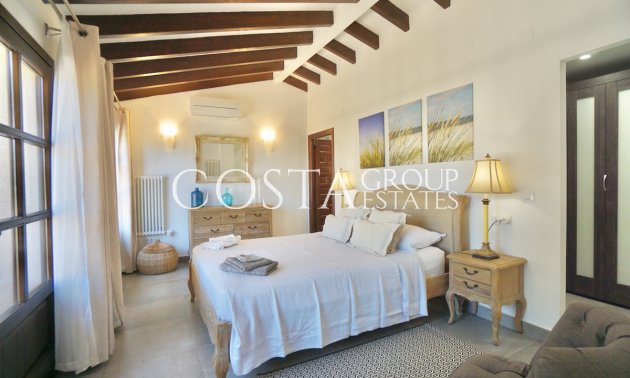 Resale - Villa -
Teulada - Moraira
