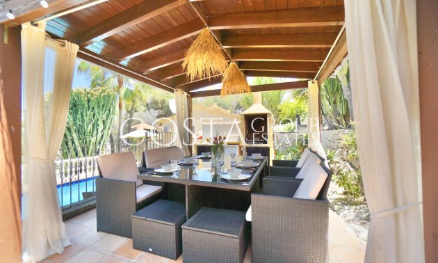 Resale - Villa -
Teulada - Moraira