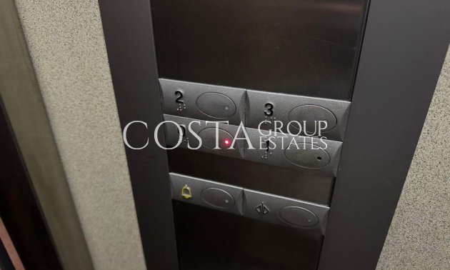 Resale - Apartments -
Torrevieja - Torrevieja Centro