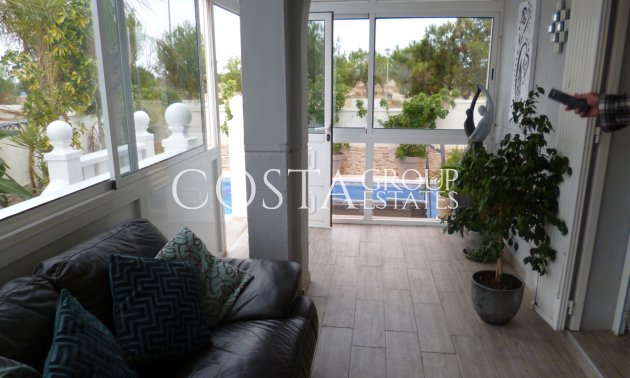 Resale - Villa -
Orihuela - Playa Flamenca