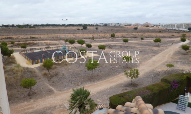 Resale - Villa -
Orihuela - Playa Flamenca