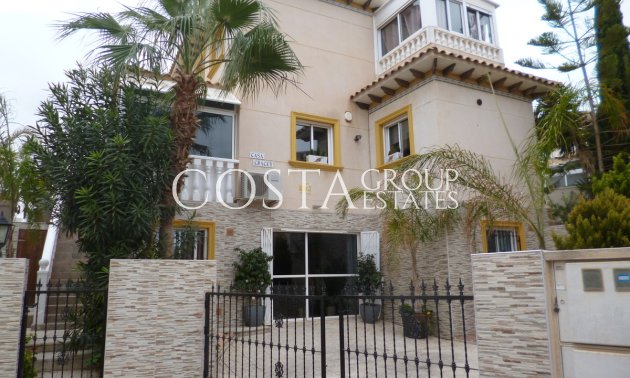 Resale - Villa -
Orihuela - Playa Flamenca