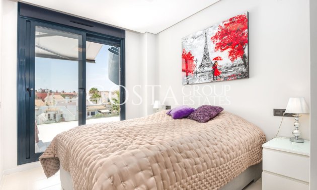 Resale - Apartments -
Orihuela - Villamartin