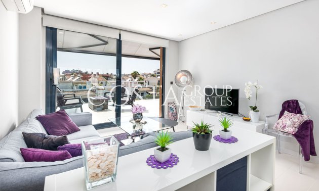 Resale - Apartments -
Orihuela - Villamartin