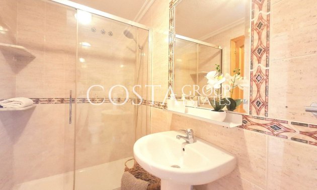 Resale - Apartments -
Torrevieja - Torrevieja Centro