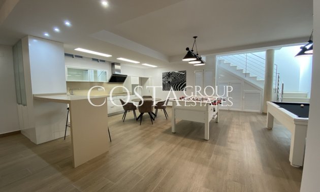 Resale - Villa -
Orihuela - Dehesa de Campoamor