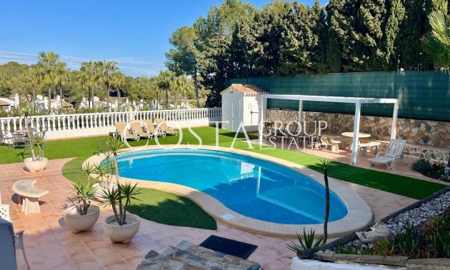 Resale - Villa -
Orihuela - Villamartin