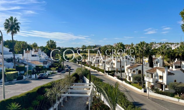 Resale - Villa -
Orihuela - Villamartin