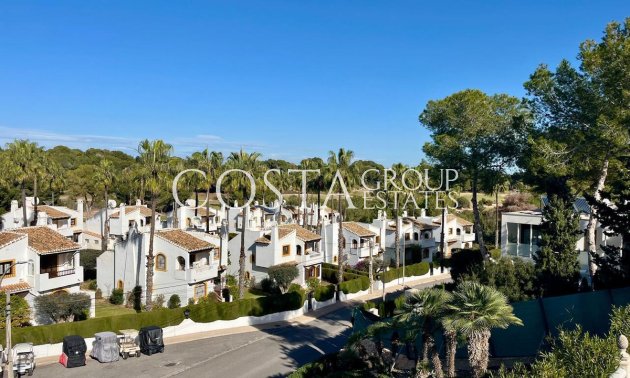 Resale - Villa -
Orihuela - Villamartin